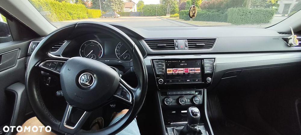 Skoda Superb 2.0 TDI Ambition - 14