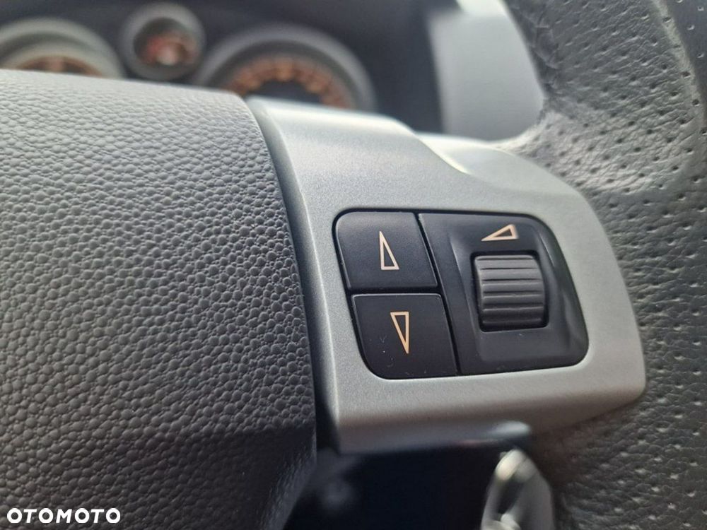 Opel Astra III GTC 1.9 CDTI Sport - 14