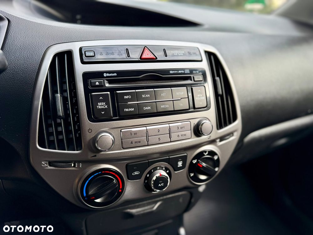 Hyundai i20 - 25