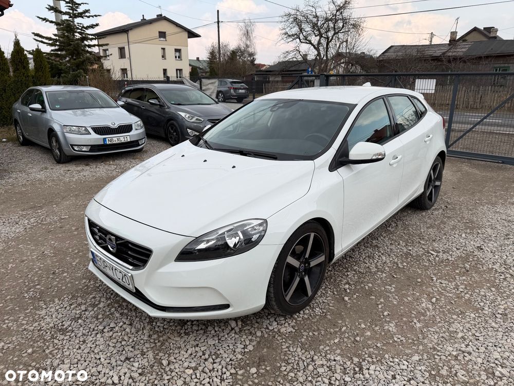Volvo V40 D2 - 13