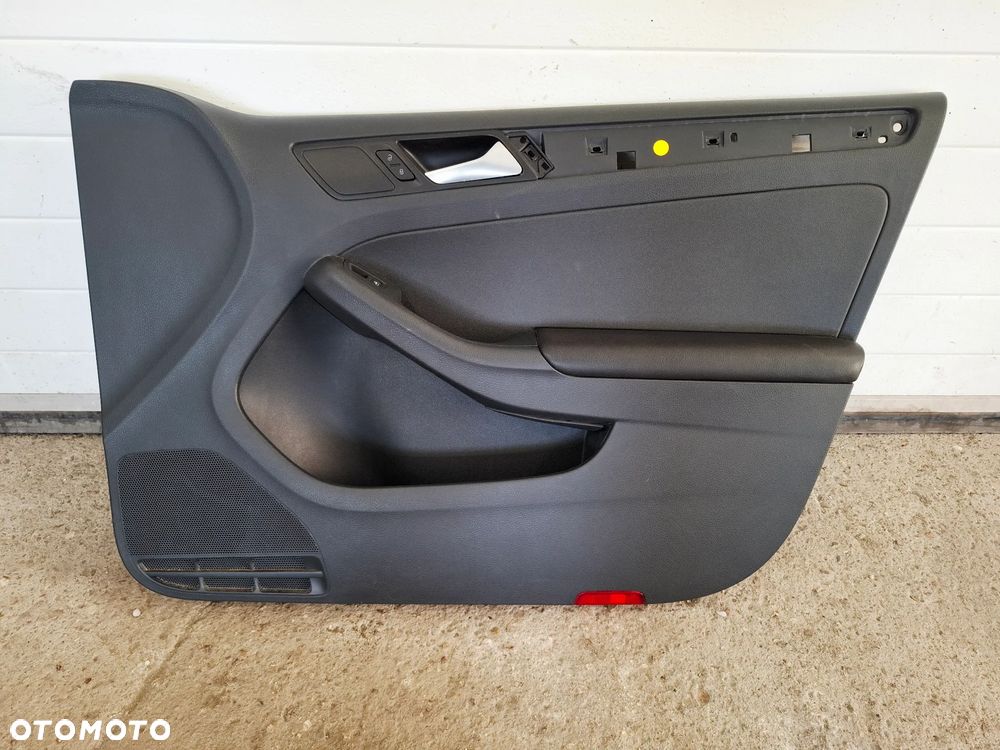 Boczek Tapicerka Drzwi Prawy Przód Lewy/Prawy Tył VW Jetta 2015r 5C - 24
