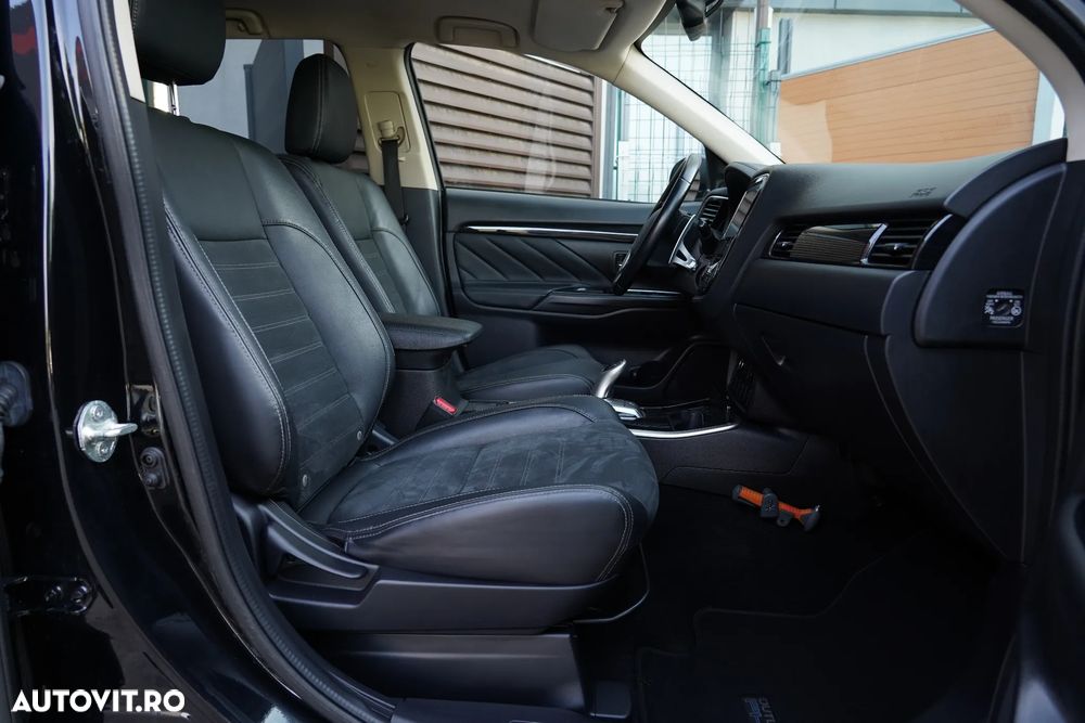 Mitsubishi Outlander 2.0 4WD Plus - 8