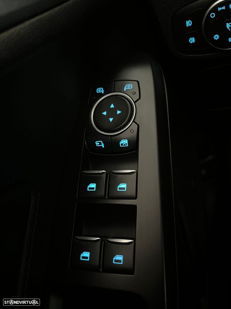 Ford Focus SW 1.5 TDCi EcoBlue Active X - 27