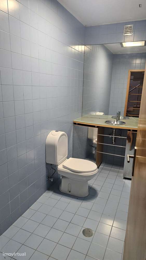 Quarto - localizado em Barcelos - Grande imagem: 5/5