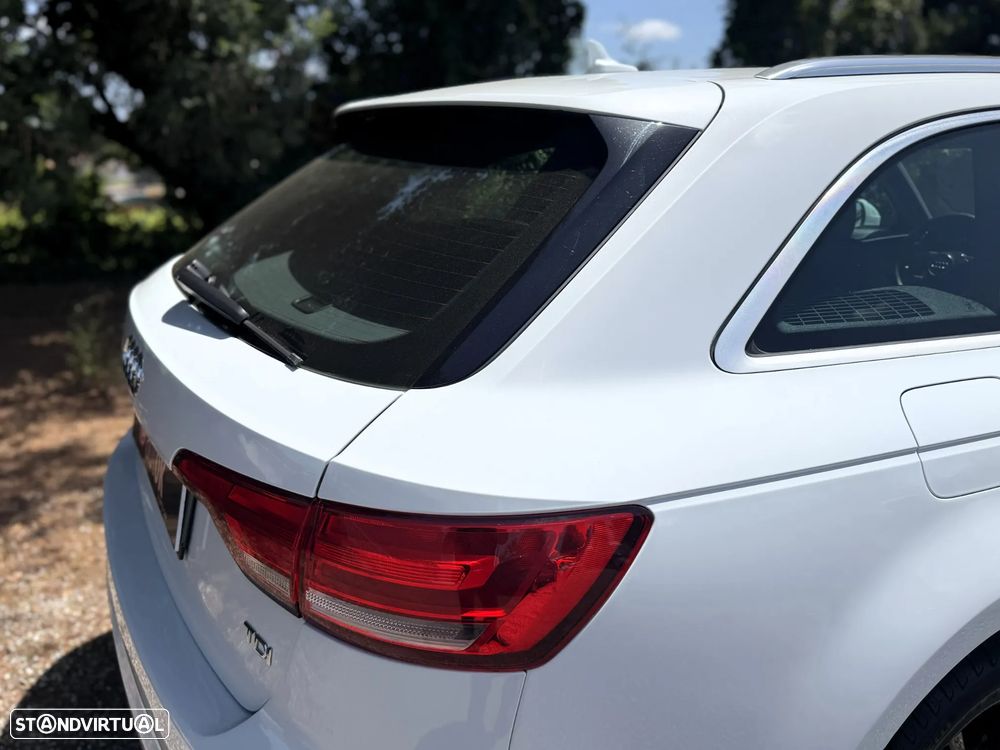 Audi A4 Avant 2.0 TDI DPF S line Sport Pack - 13