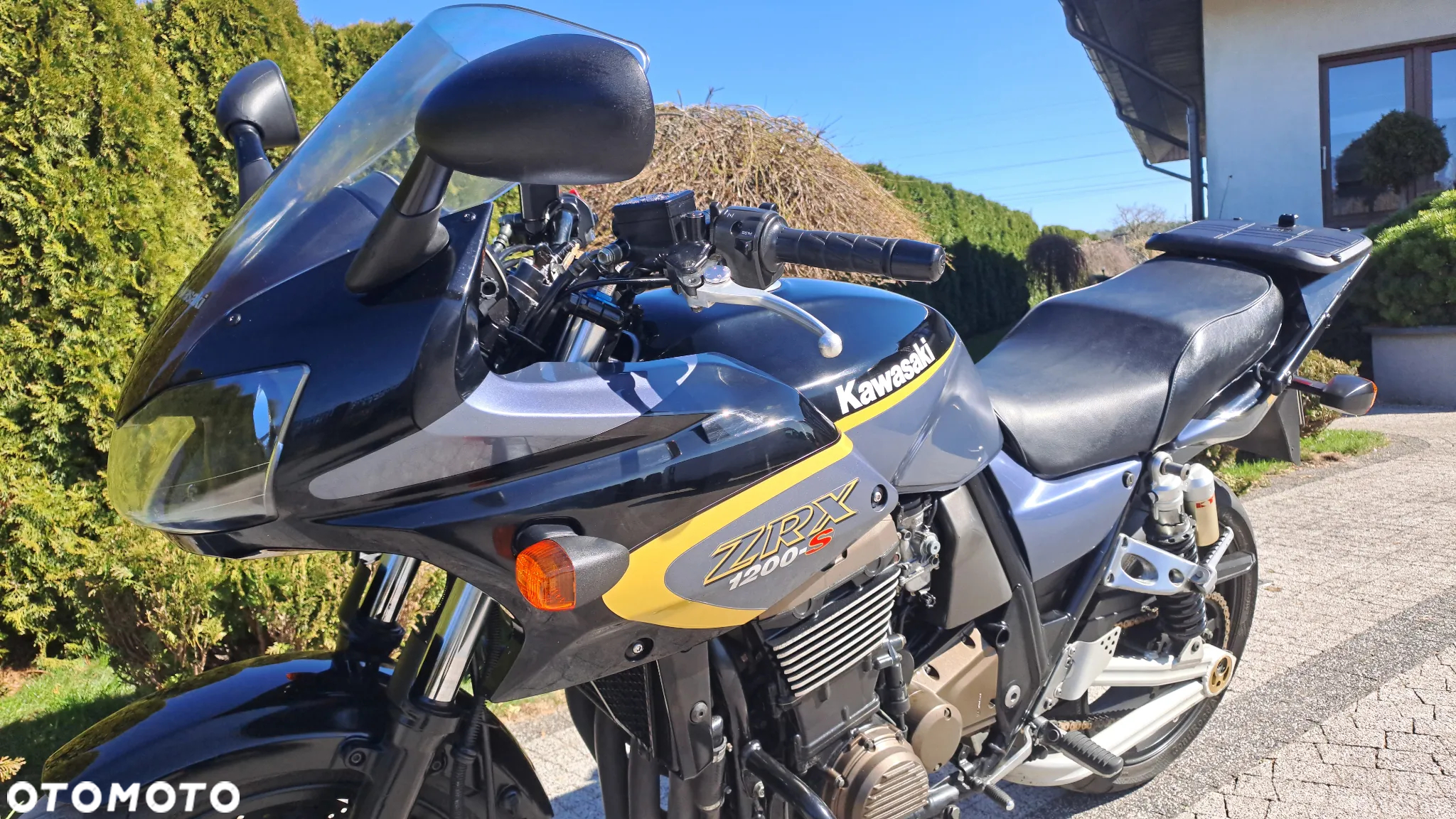 Kawasaki ZRX - 33