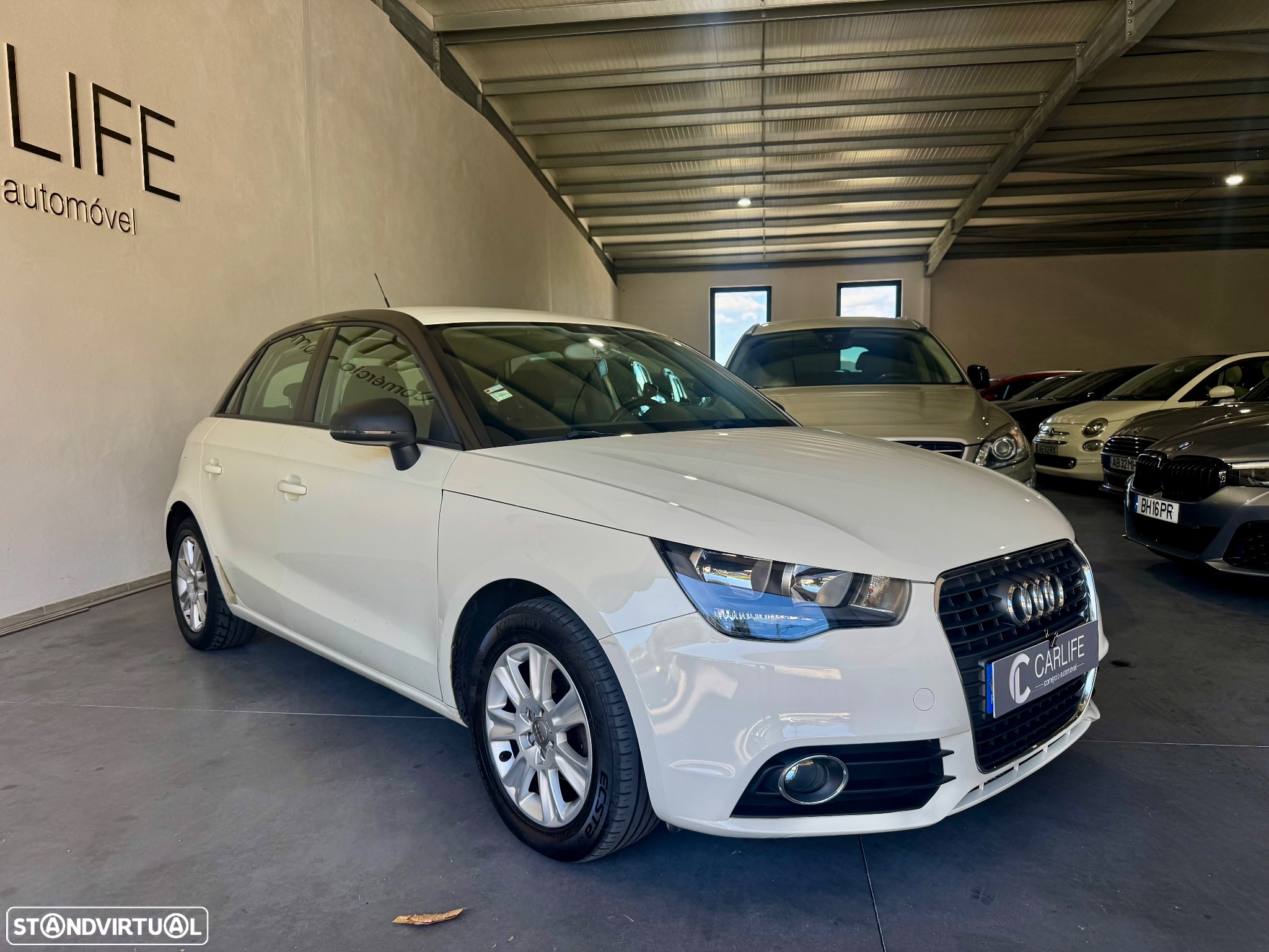 Audi A1 Sportback 1.6 TDI Advance - 4