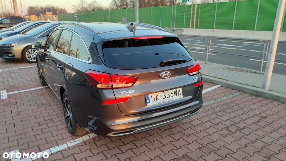 Hyundai i30 1.5 T-GDI 48V Smart - 15