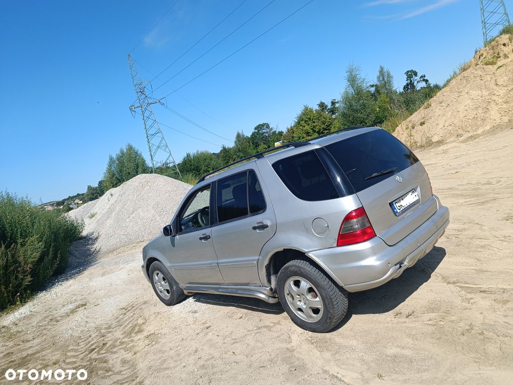 Mercedes-Benz ML - 4