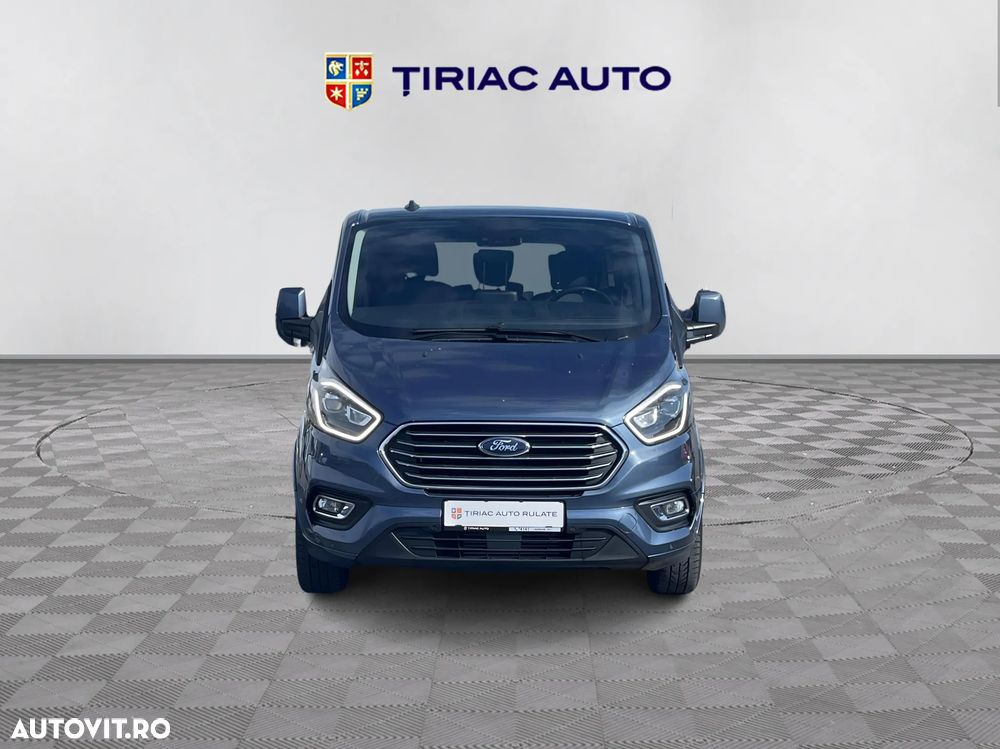 Ford Tourneo Custom - 8