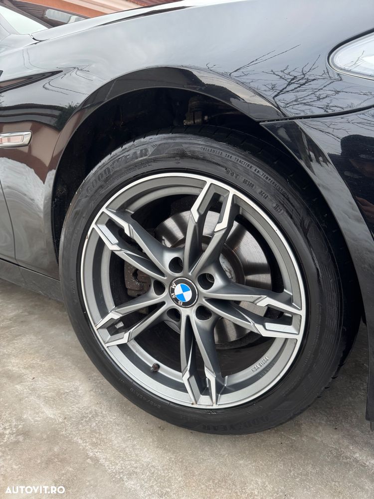 BMW Seria 5 520d Aut. Luxury Line - 22