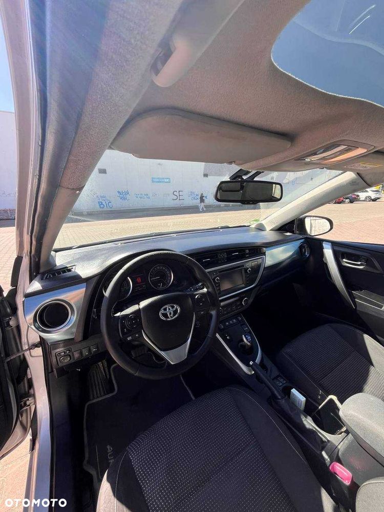 Toyota Auris - 8