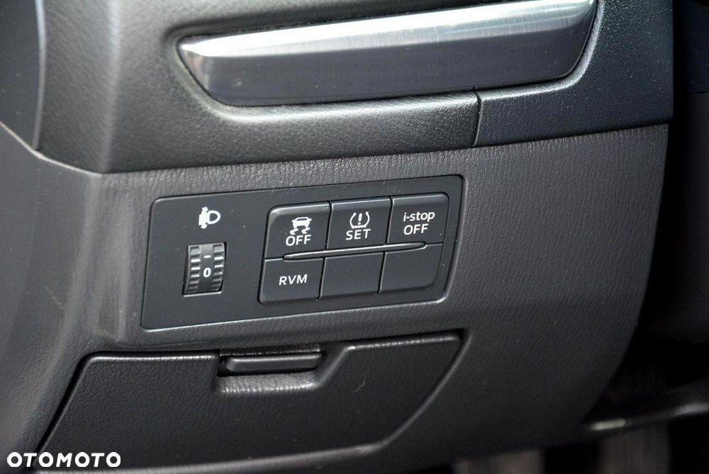 Mazda 6 2.0 Kombi SKYACTIV-G Business-Line - 31