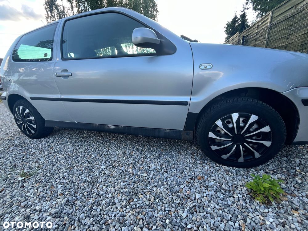 Volkswagen Polo - 5
