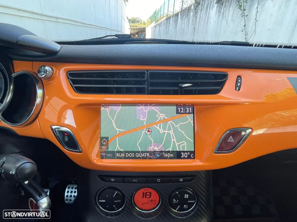 Citroën DS3 1.6 THP Racing - 17