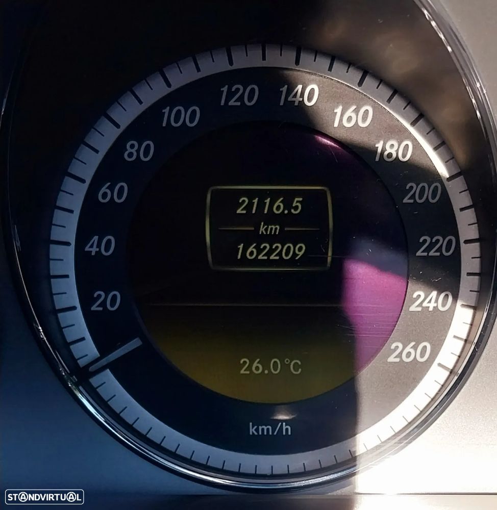 Mercedes-Benz E 250 CDi Elegance BlueEfficiency - 17