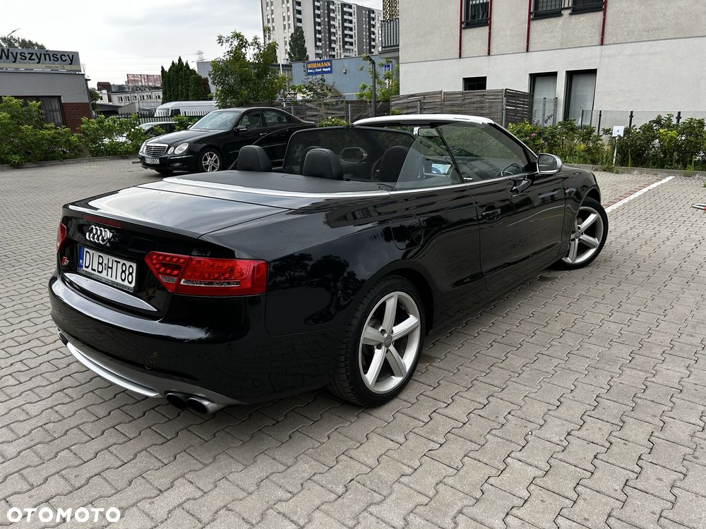 Audi A5 Cabrio - 2