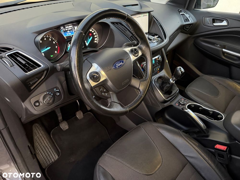 Ford Kuga 1.5 EcoBoost 2x4 Individual - 23