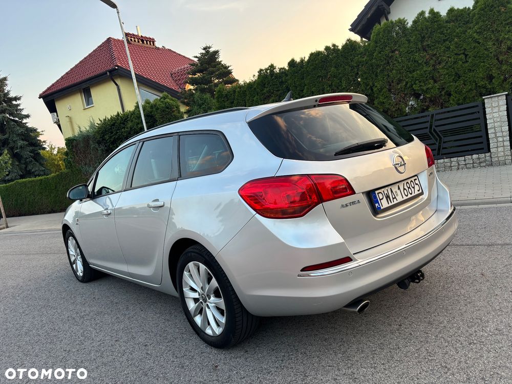Opel Astra 2.0 CDTI DPF ecoFLEX SportsTourer Start/Stop Active - 4