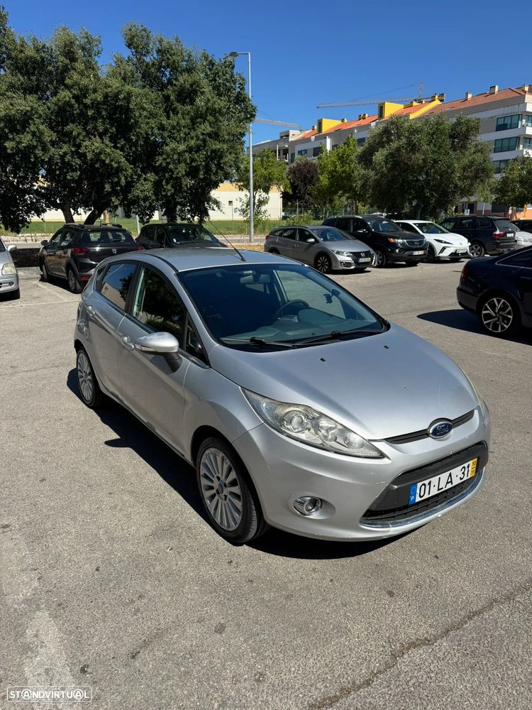 Ford Fiesta 1.25 Techno - 10