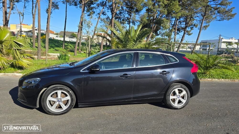 Volvo V40 D2 Momentum - 7
