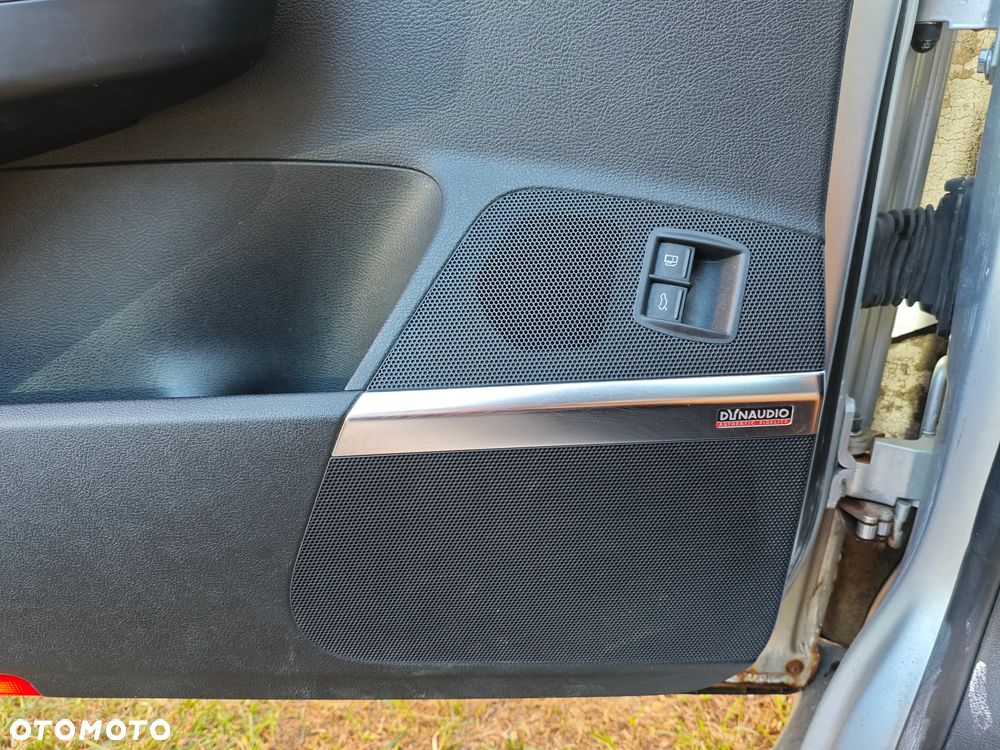 Volkswagen Passat 2.0 TDI DPF Sportline - 17