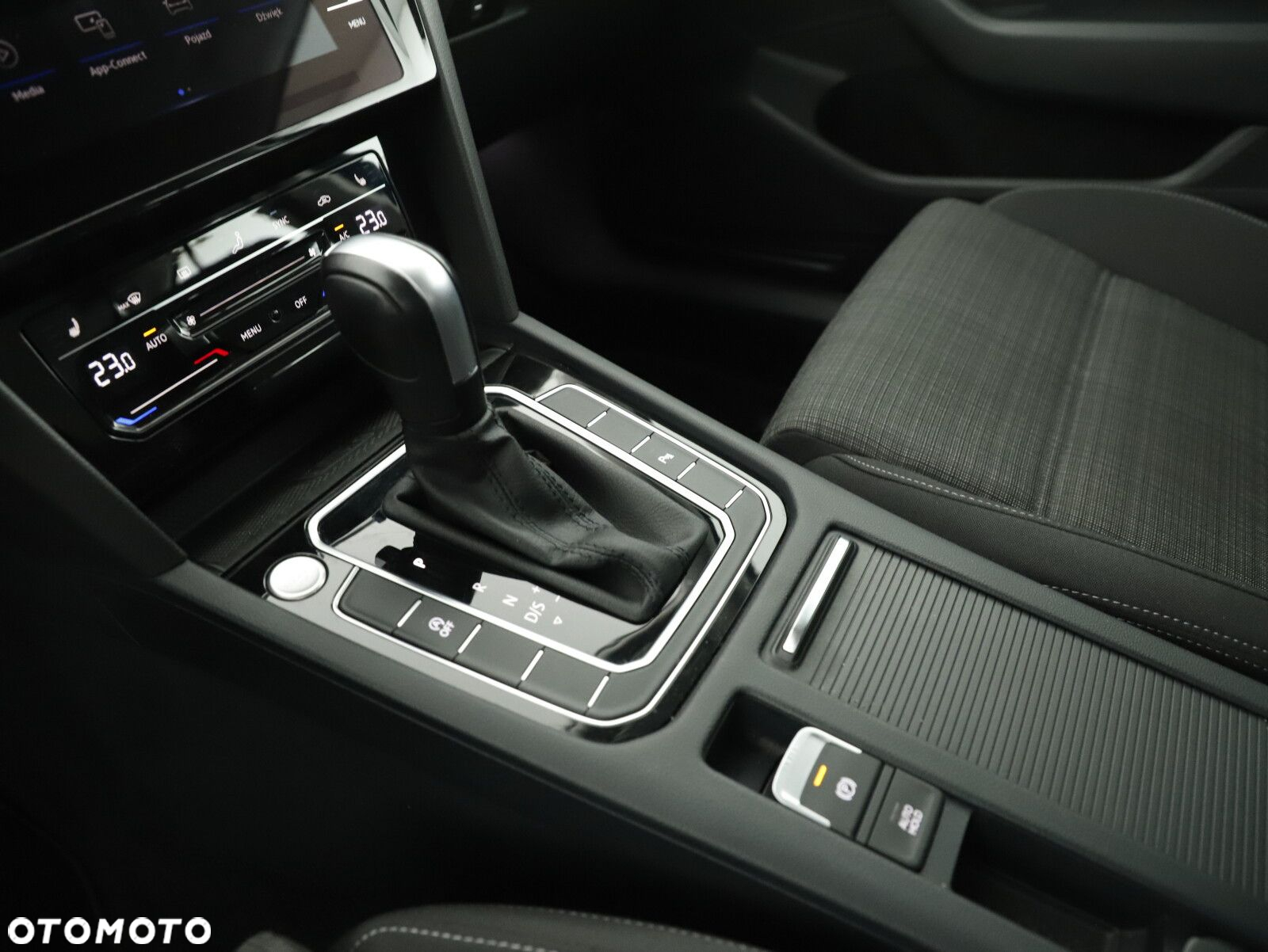 Volkswagen Passat 2.0 TDI EVO Business DSG - 17