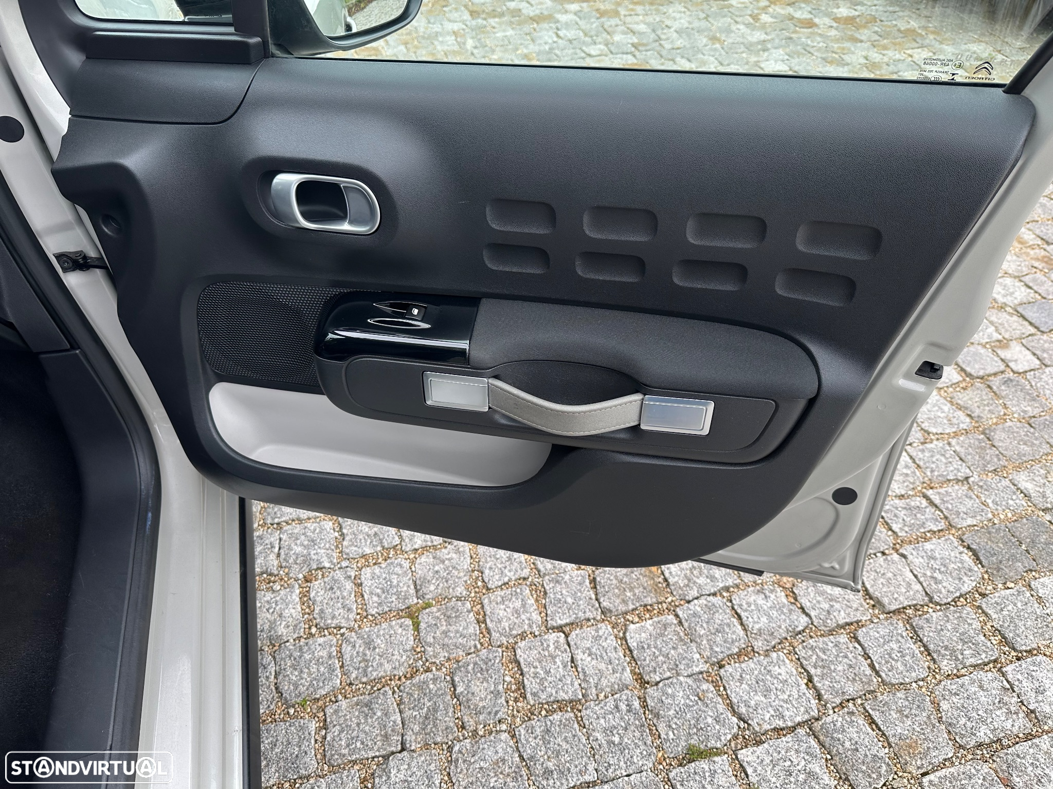 Citroën C3 1.2 PureTech Shine - 10