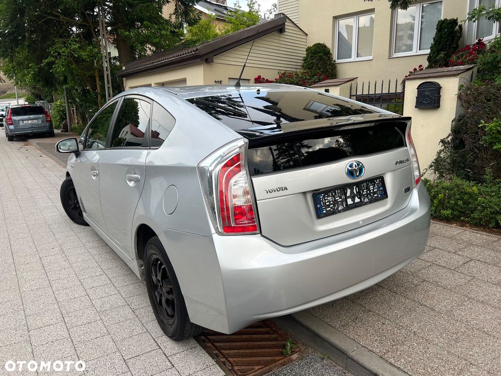 Toyota Prius 1.8 Hybrid Premium - 9