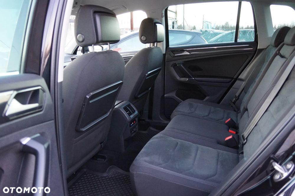 Volkswagen Tiguan 2.0 TDI SCR 4MOTION DSG Highline - 28