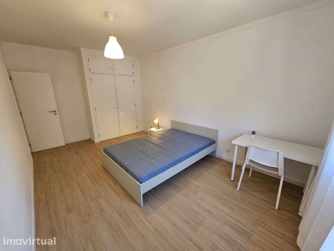 Arrenda-se quarto em apartamento T3 remodelado, totalmente mobilado - Grande imagem: 2/13