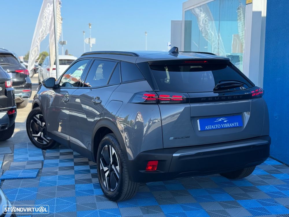 Peugeot e-2008 54 kWh Allure - 21