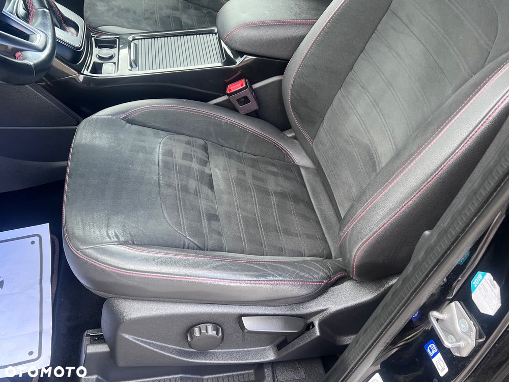 Ford Kuga 2.0 TDCi AWD ST-Line - 22