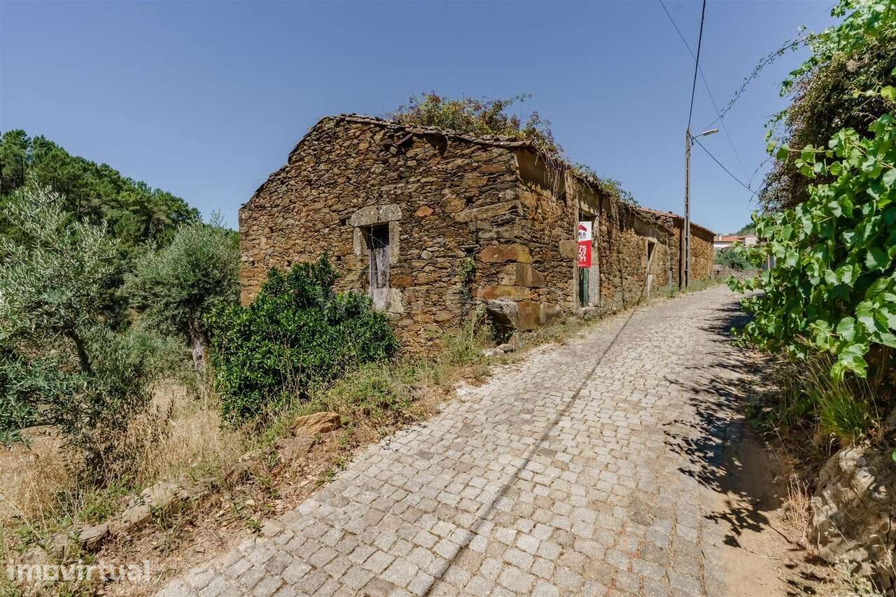 Terreno com ruina T1 / Fundão, Souto da Casa - Grande imagem: 5/20