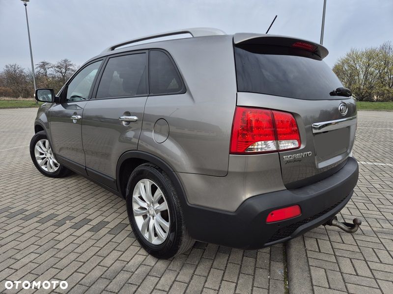 Kia Sorento 2.0 CRDI L 2WD 7os - 2