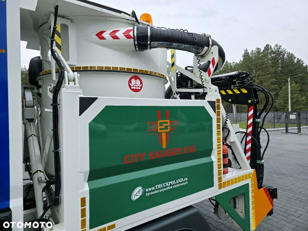 Mitsubishi CANTER odkurzacz koparka ssąca substancje sypkie CITY SAUGER - 15