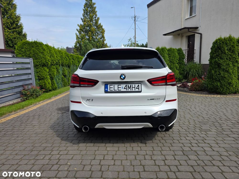 BMW X1 xDrive25i M Sport - 6