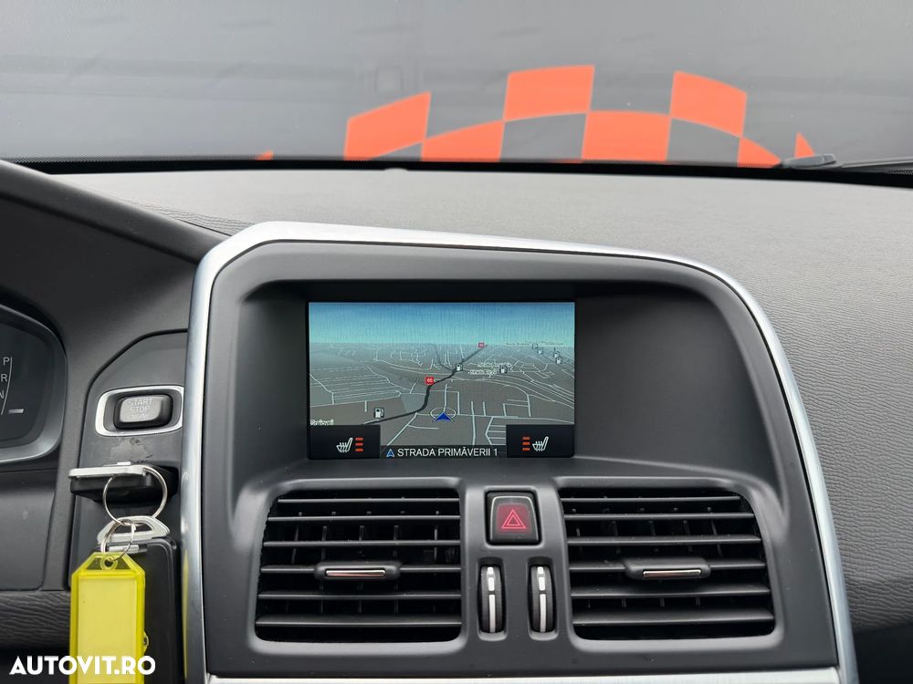 Volvo XC 60 D3 Geartronic Summum - 16