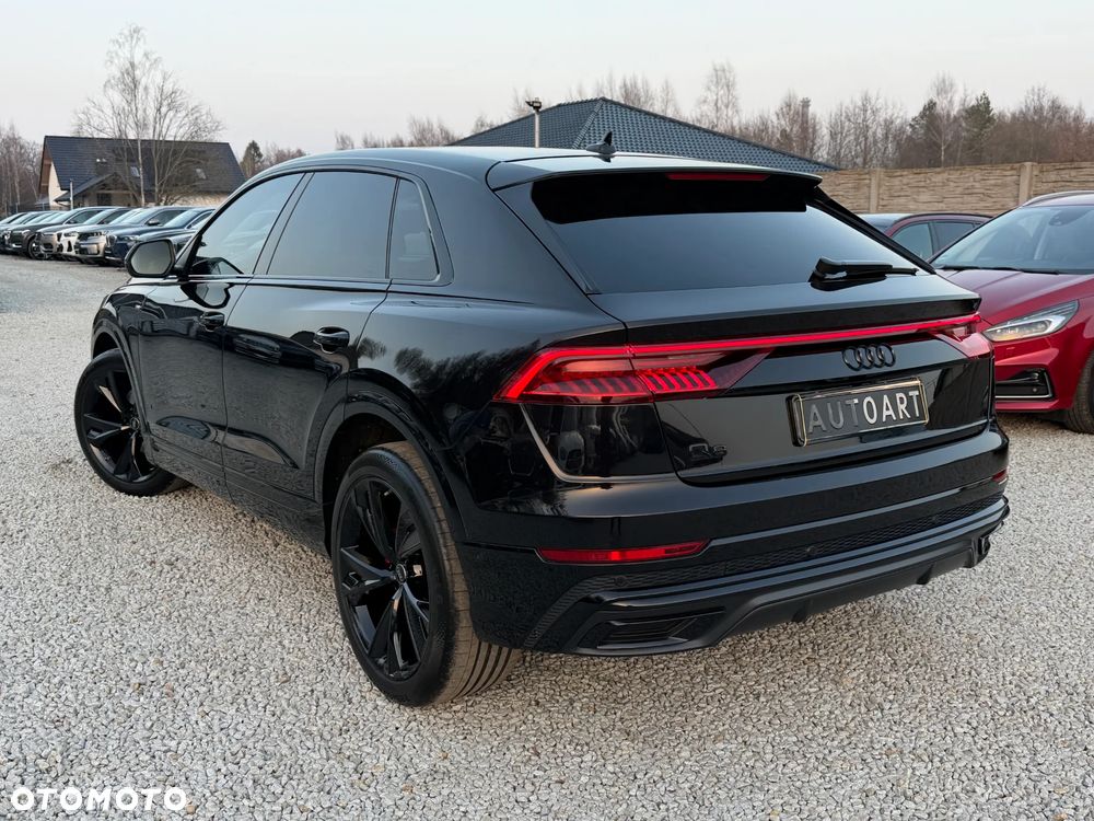 Audi Q8 - 11