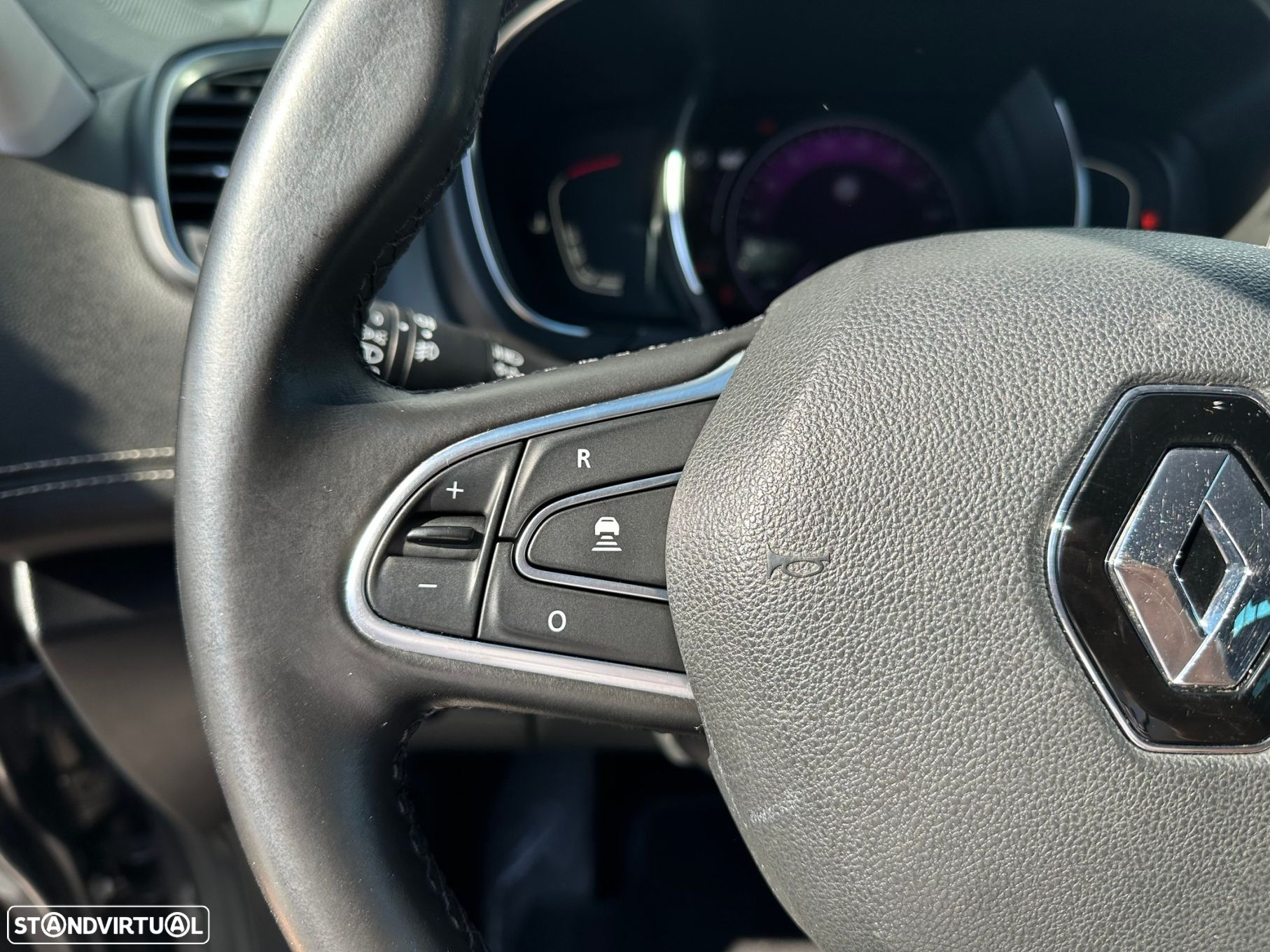 Renault Grand Scénic 1.5 dCi Bose Edition EDC SS - 17