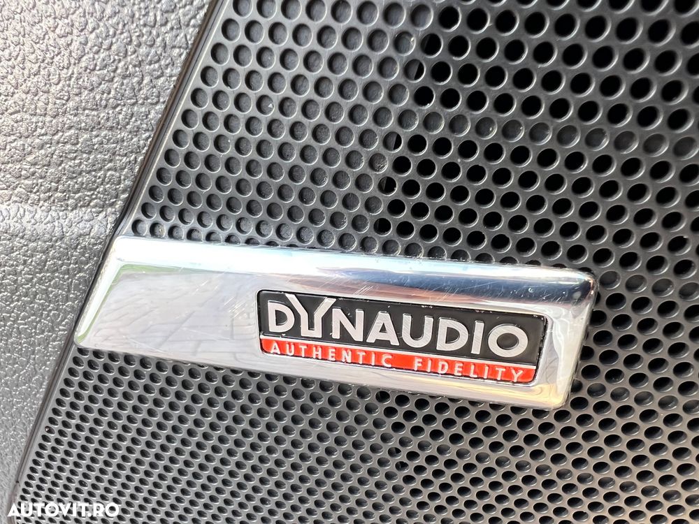 Volkswagen Tiguan 2.0 TDI 4Motion DSG Sport & Style - 9