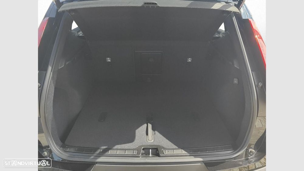 Volvo XC 40 2.0 B3 Plus Dark - 16