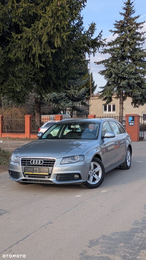 Audi A4 Avant 2.0 TDI DPF Ambiente - 2