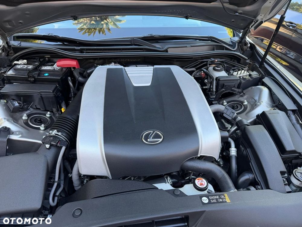 Lexus IS - 28