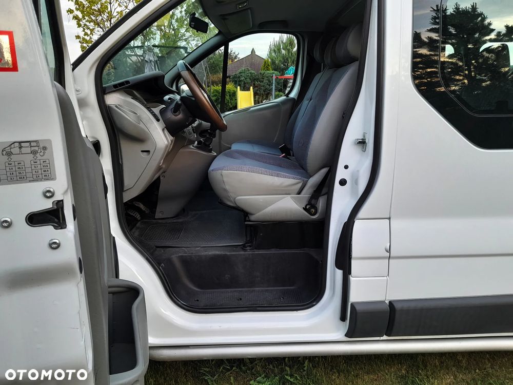 Renault Trafic Passenger Privilège - 8
