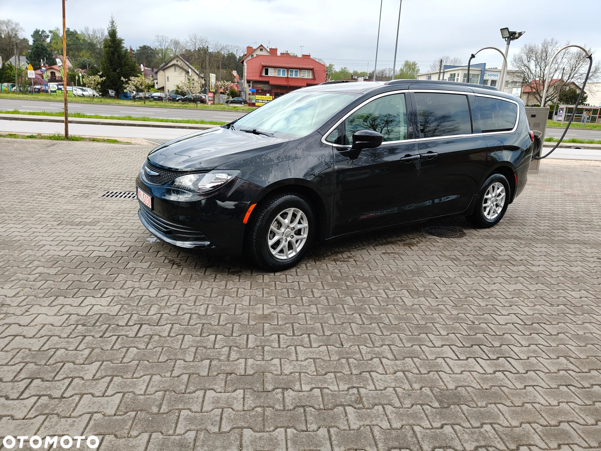 Chrysler Pacifica - 17