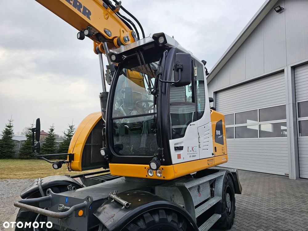 Liebherr A 918 Compact - 12
