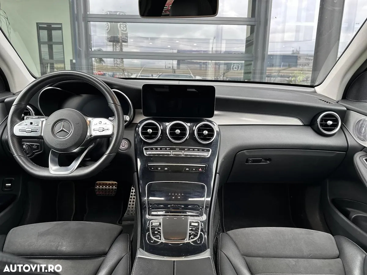 Mercedes-Benz GLC 200 4Matic 9G-TRONIC AMG Line - 12