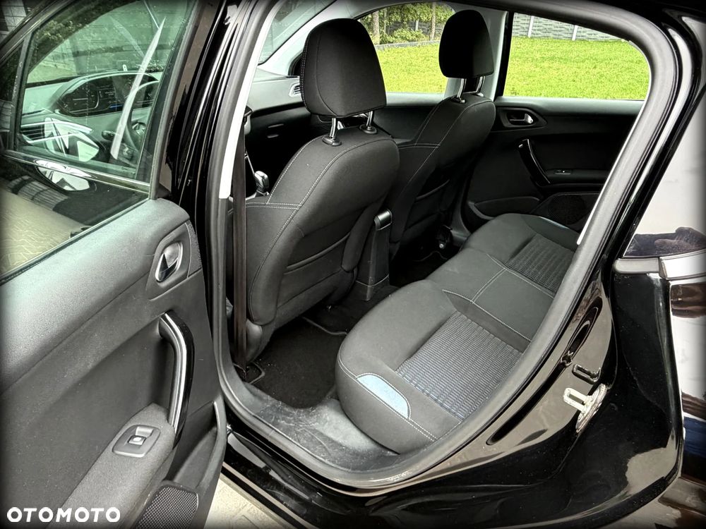 Peugeot 208 PureTech 82 Active - 21