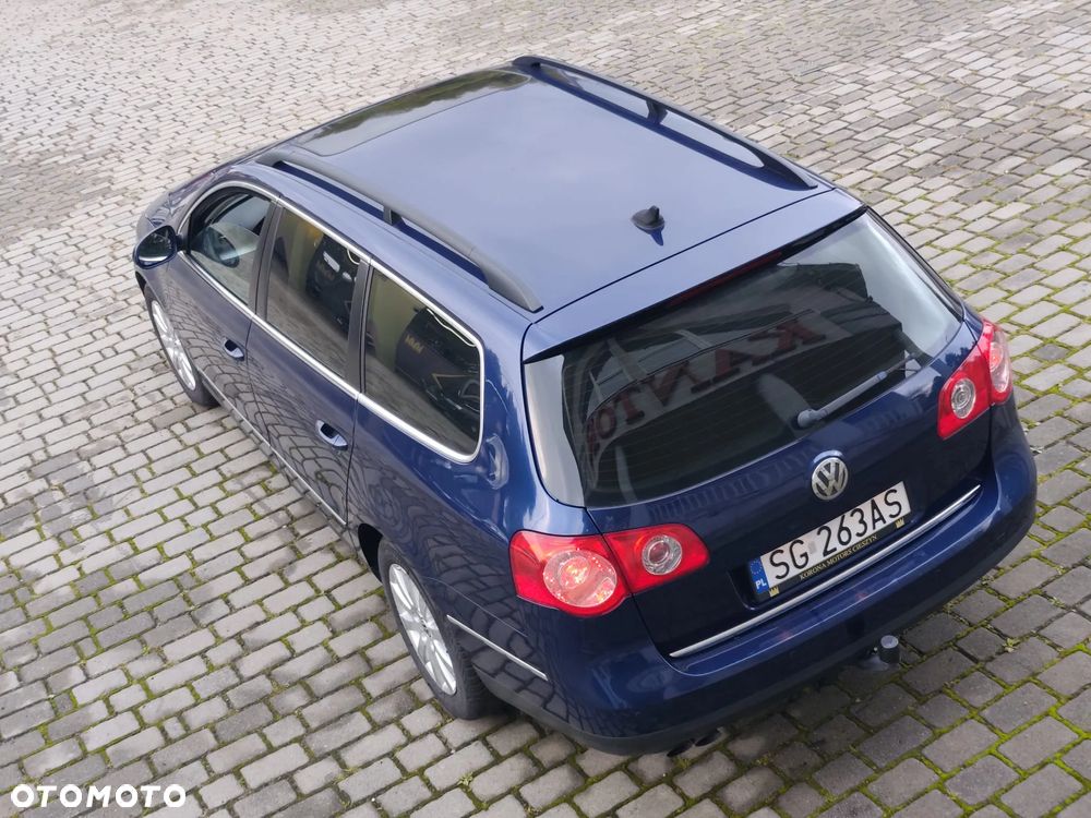 Volkswagen Passat 2.0 TDI DPF Highline - 14